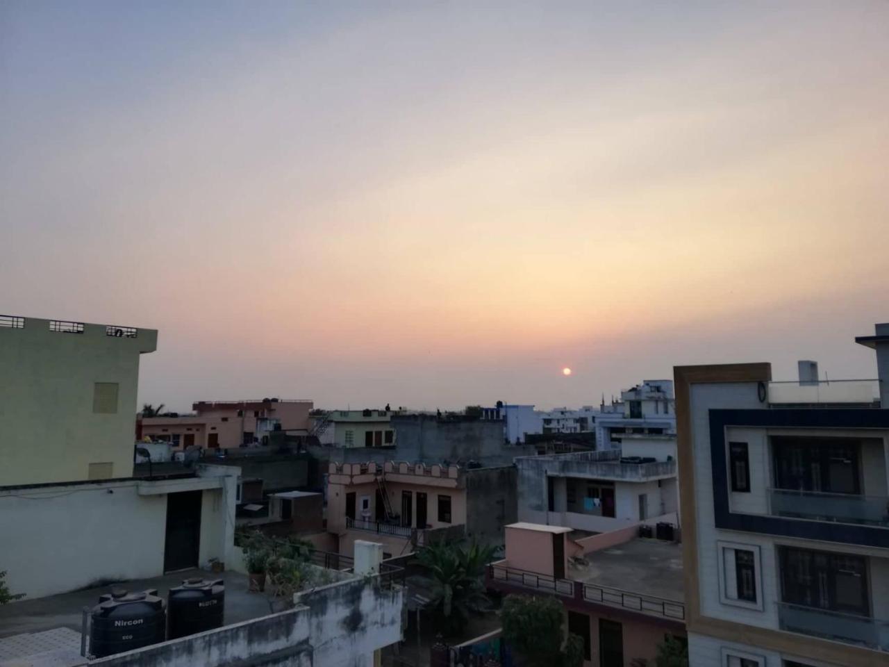 Om Trance Homestay Τζαϊπούρ Εξωτερικό φωτογραφία